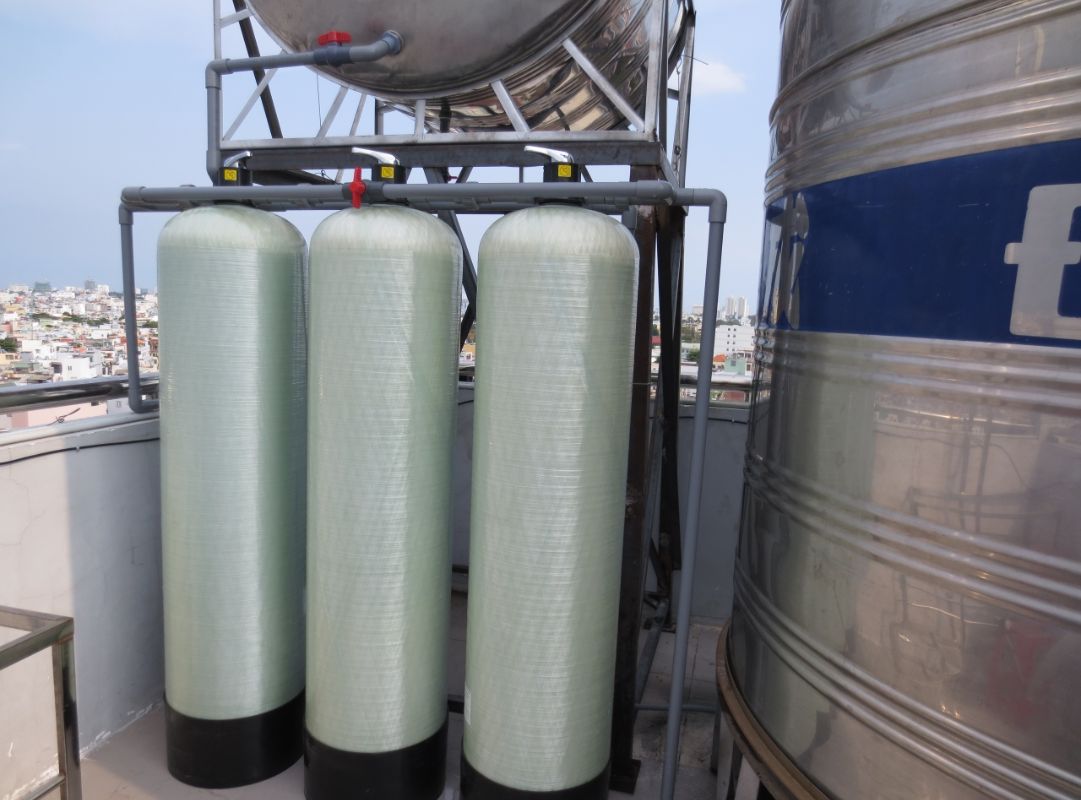 Dùng hệ thống lọc tự động hóa lọc chuyên dụng để loại bỏ sắt triệt để