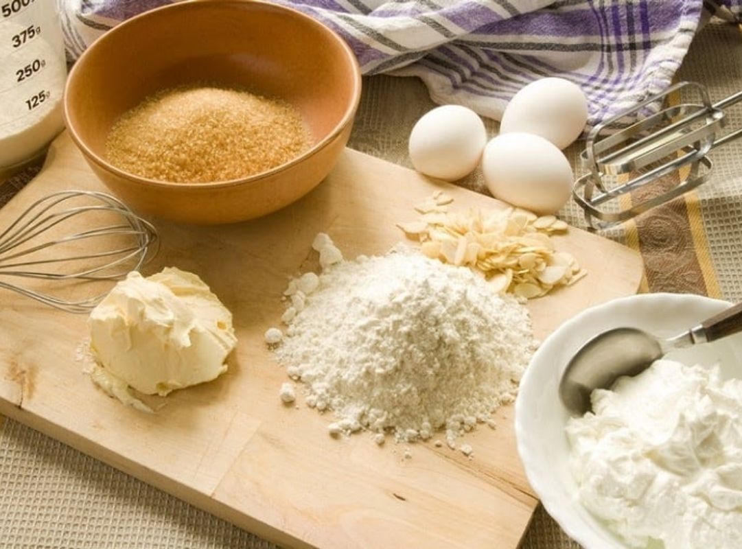 Nguyên liệu cần thiết khi làm bánh với men nở hoặc bột nở