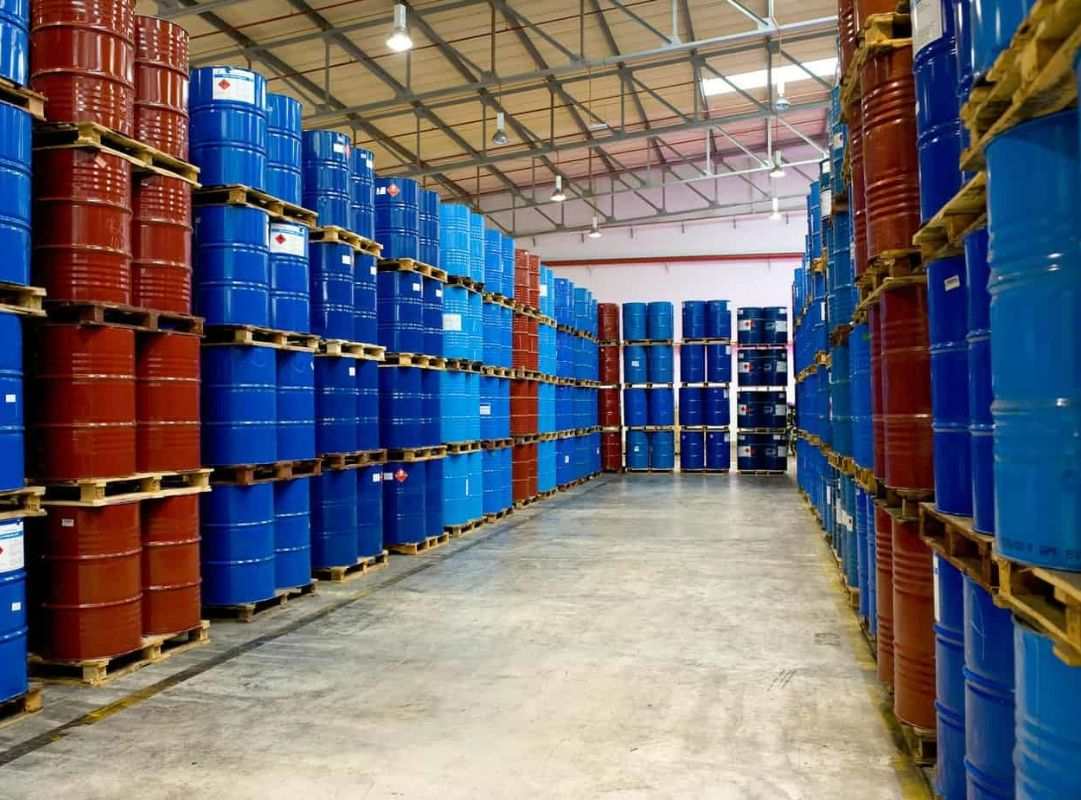 Hóa chất dùng trong sản xuất nhựa và cao su giúp cải thiện tính chất vật liệu