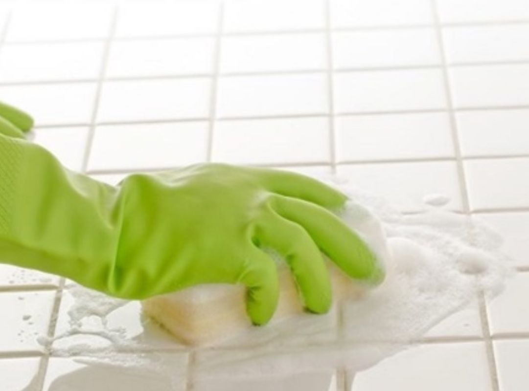 Cách tẩy trắng gạch nhà vệ sinh