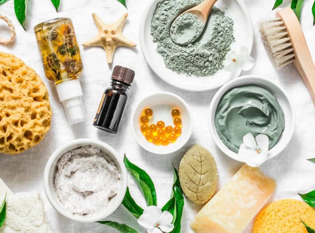 Hương liệu trong mỹ phẩm giúp tạo mùi hương dễ chịu và tăng trải nghiệm sử dụng