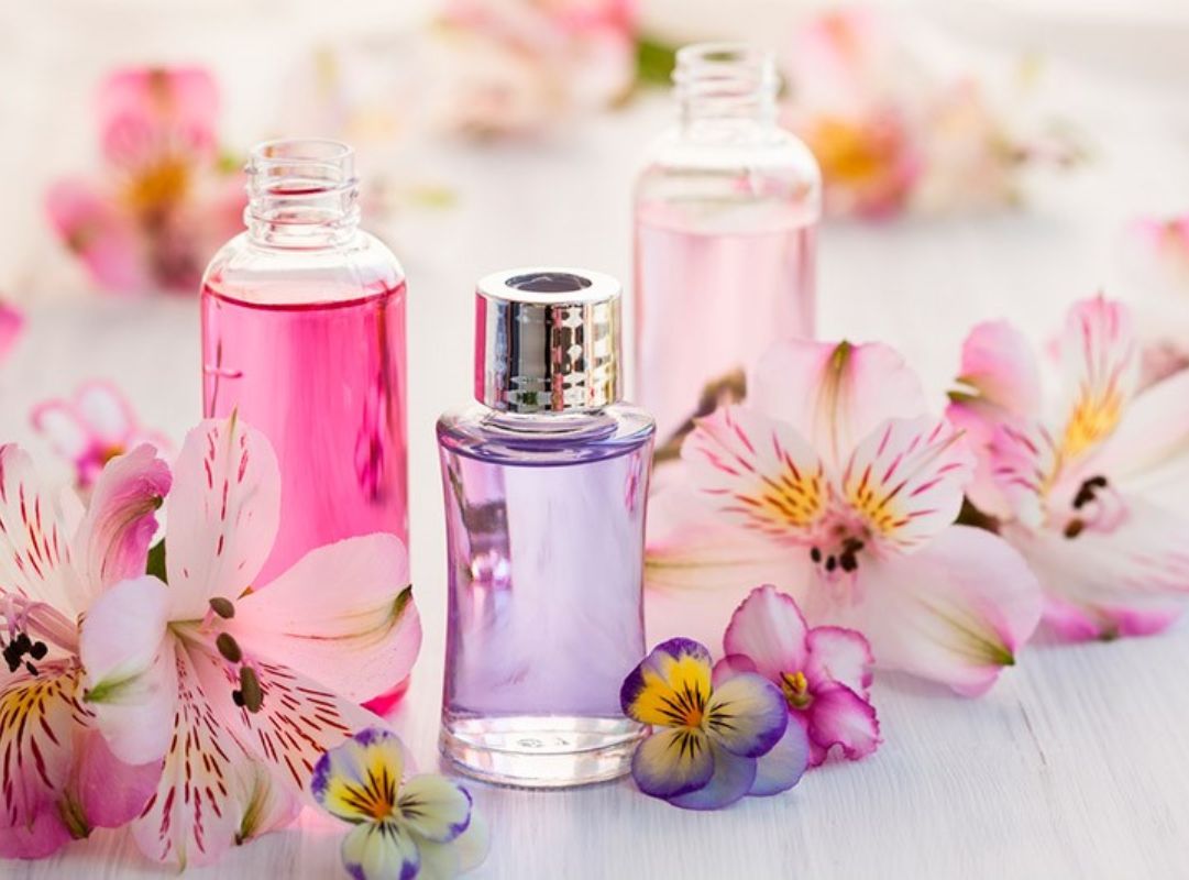 Lựa chọn mỹ phẩm có hương liệu phù hợp để hạn chế kích ứng da nhạy cảm