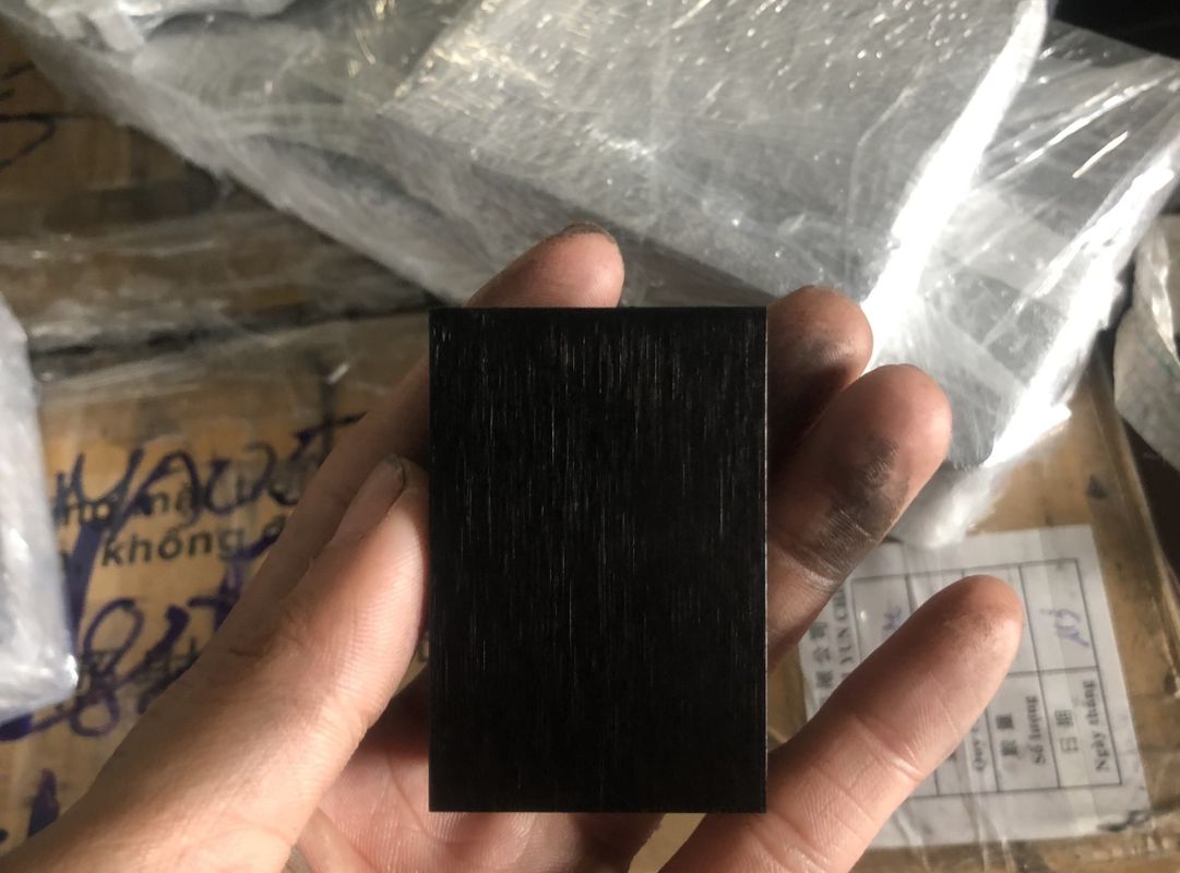 Quá trình nhuộm đen giúp bề mặt nhôm tăng tính thẩm mỹ cao hơn