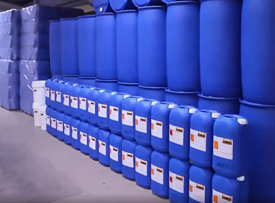 Hoá chất chống cáu cặn cho bể bơi - Hiệu quả, an toàn