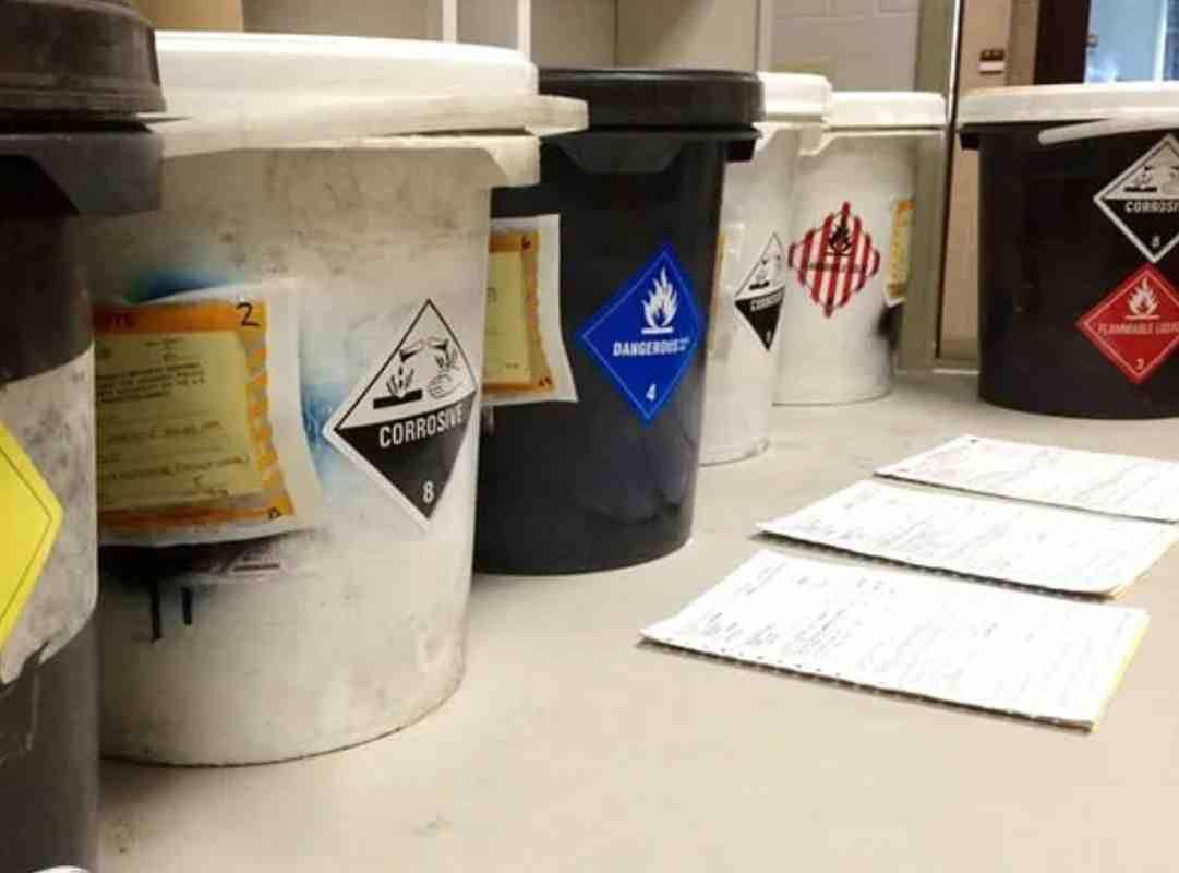 Tìm msds bằng tên hóa chất hoặc mã cas trên các trang uy tín